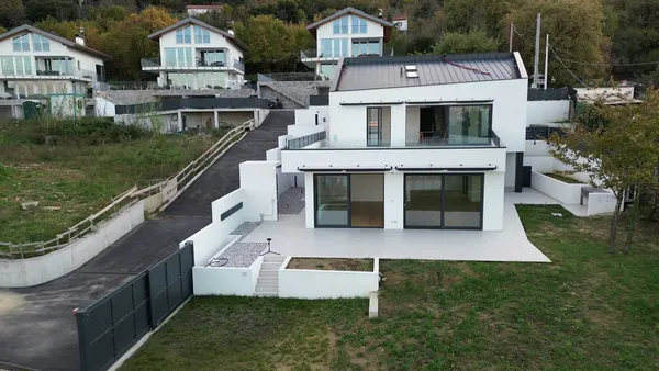 Villa su un livello con giardino — Fontanella, Muggia