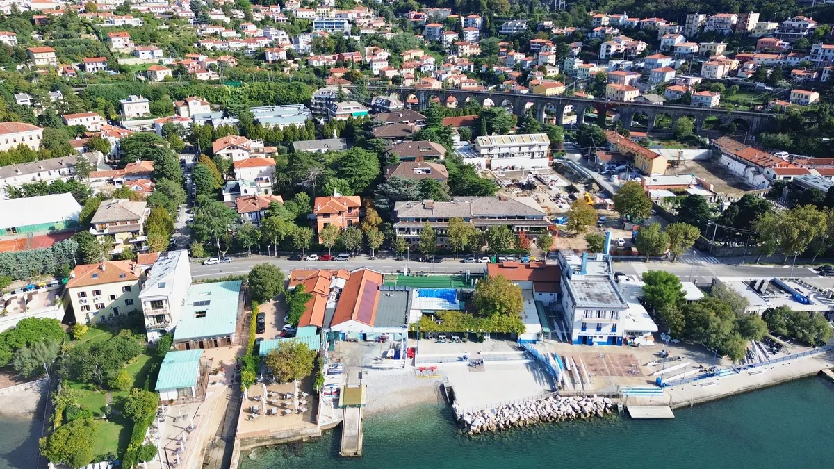 Barkovlje – stanovanje s pogledom na morje, teraso, 3 spalnicami in parkirnim mestom