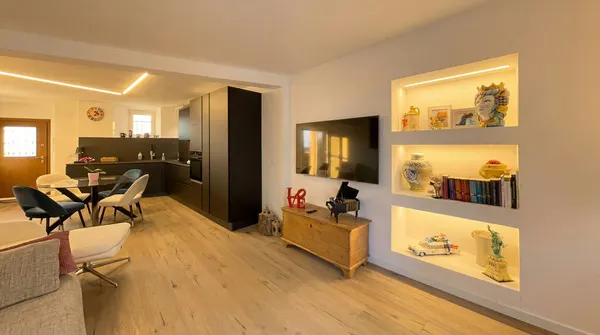 San Giusto — Bilocale con terrazza privata e vista città