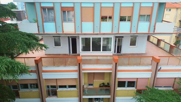 Piano intero con terrazza tutt'intorno, Via Vittorio Veneto — foto 4 di 44