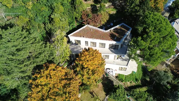 Attico con terrazze e giardini sulla Costiera — foto 2 di 33