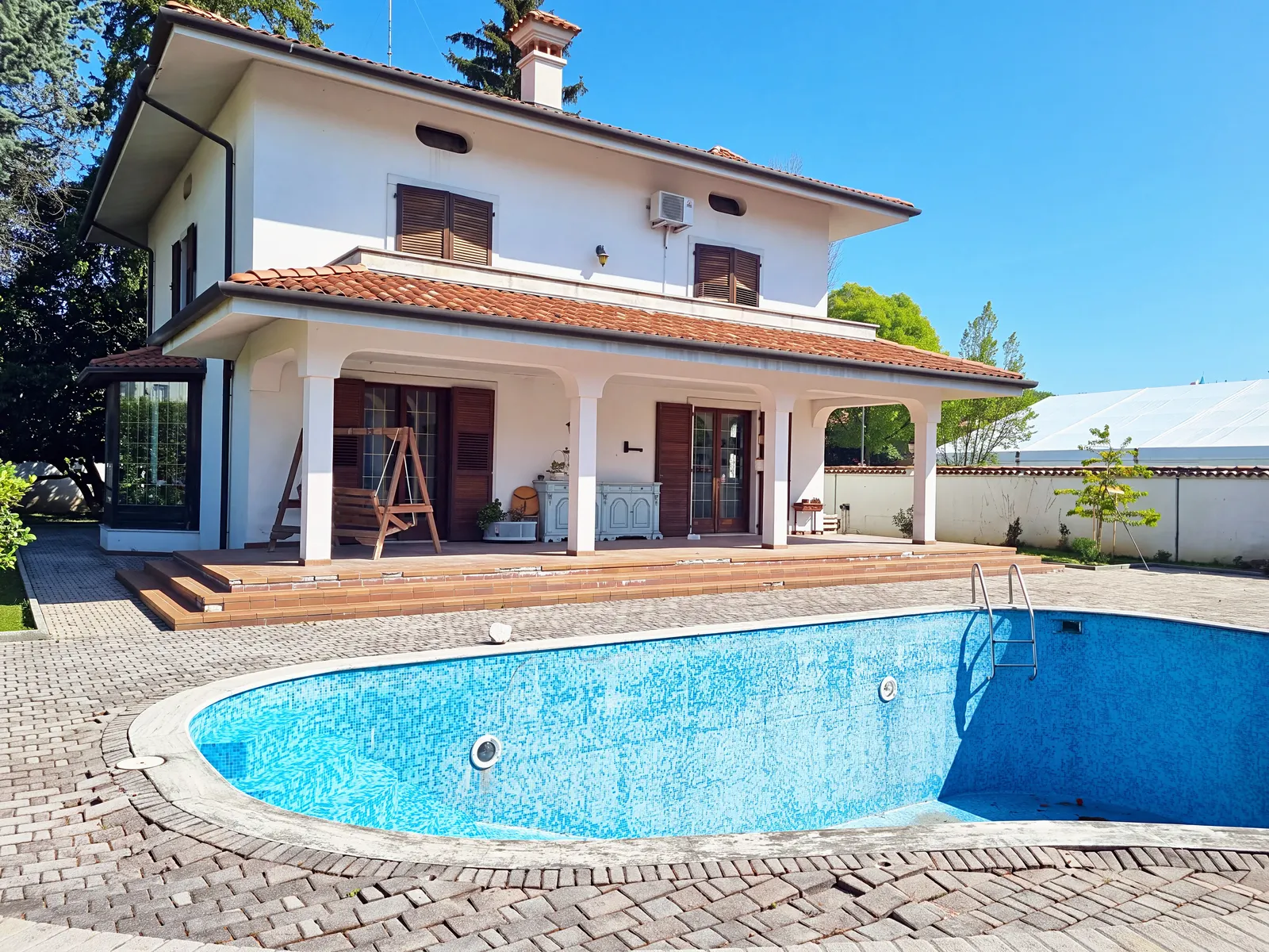 Villa mit Pool und Gästehaus in Ronchi dei Legionari