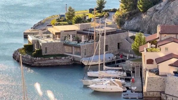 Attico con terrazza e vista mare a Portopiccolo