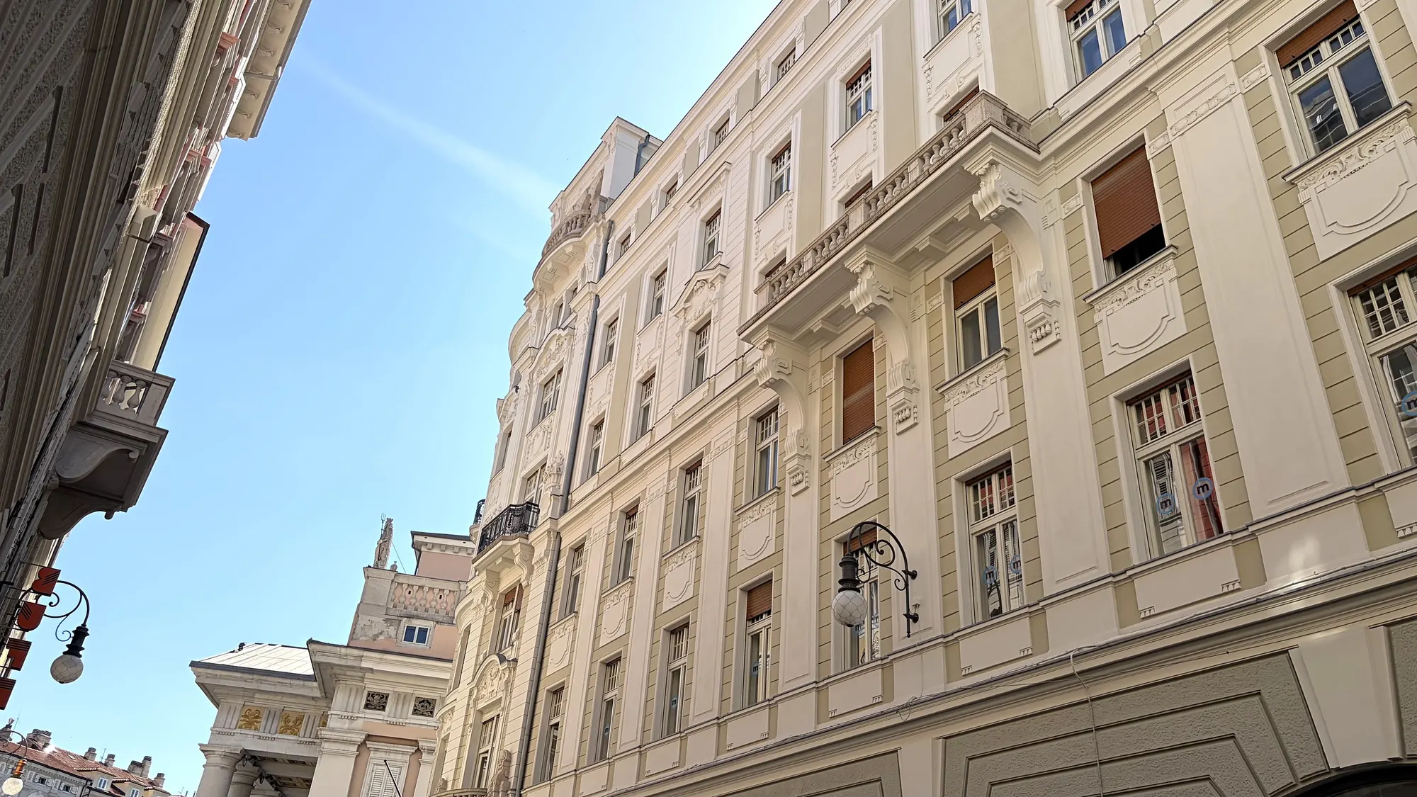 Palazzo Dreher — Wohnung 14 · 267 m² · 4. Stock