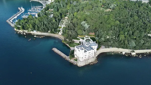 Pritličje z zasebnim zunanjim prostorom, Palazzo Bellavista — fotografija 8 od 63