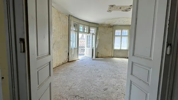 Palazzo Dreher — Einheit 13 · 206 m² · 4. Stock — Foto 5 von 34