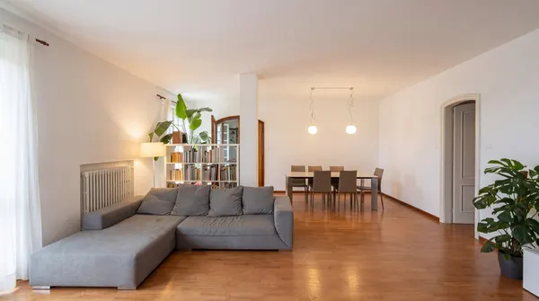Appartamento in Villa in Costiera: Giardino, pastini e molo condivisi.