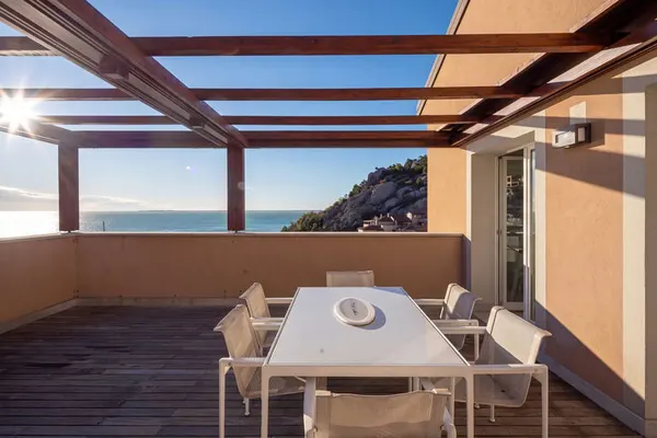 Attico con terrazza e vista mare a Portopiccolo