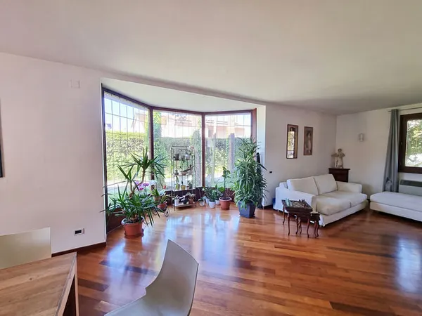 Villa con piscina e dependance a Ronchi dei Legionari