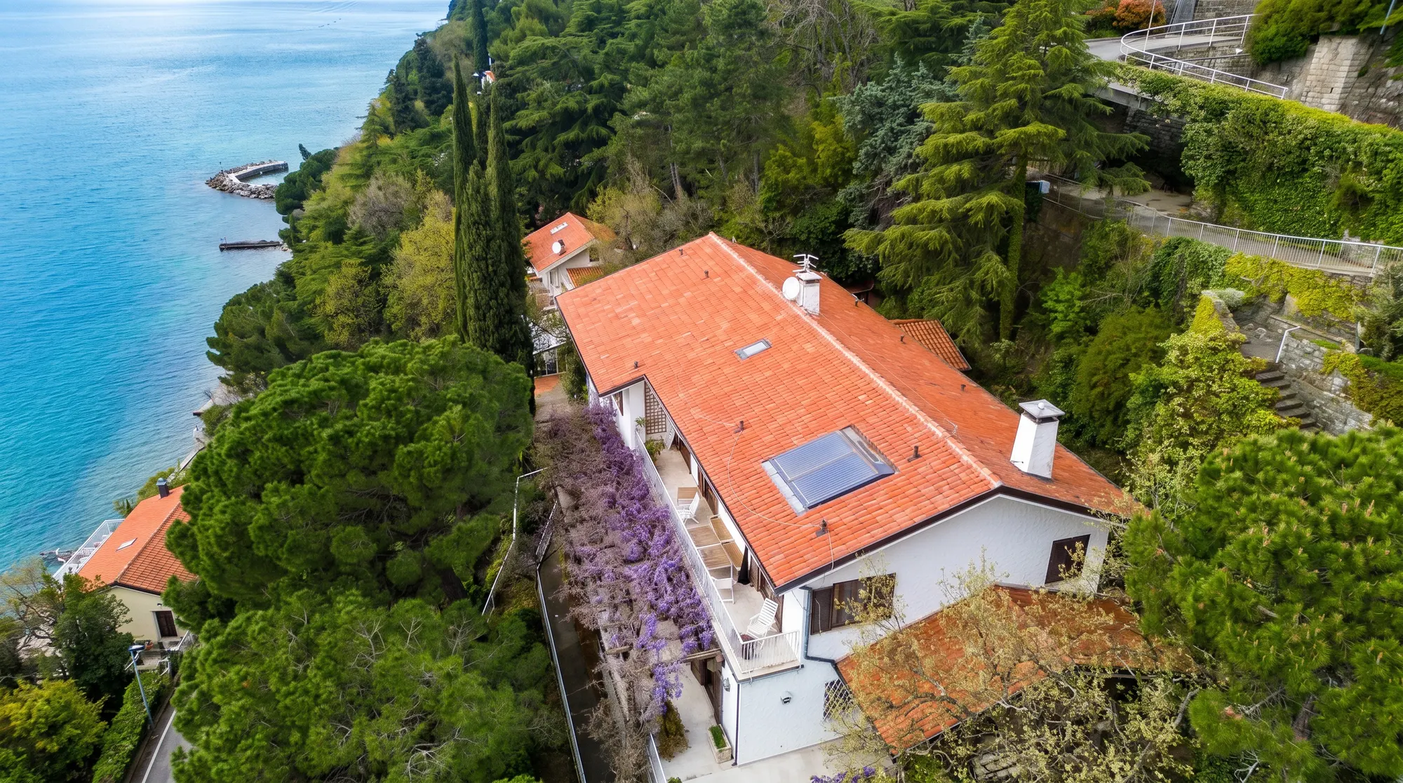 Villa 700 m² Strada Costiera, molo privato