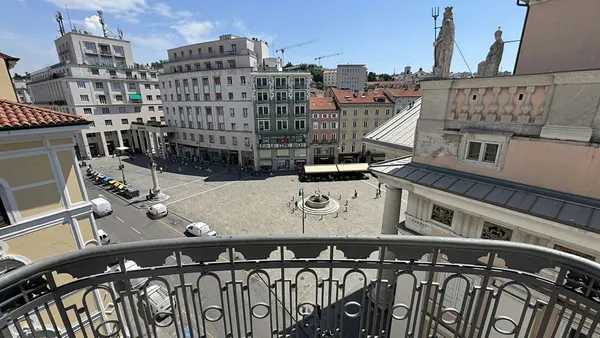 Palazzo Dreher — Einheit 13 · 206 m² · 4. Stock — Foto 2 von 34
