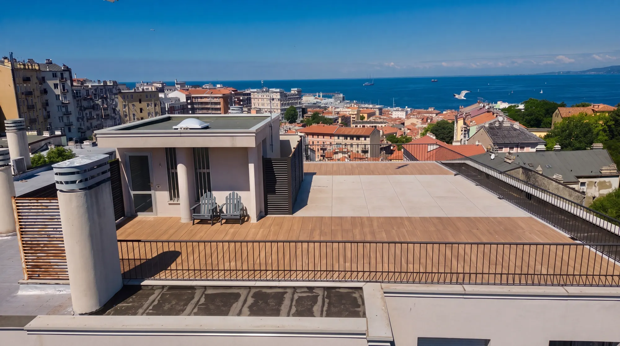Penthouse, Largo Canal, riesige Dachterrasse