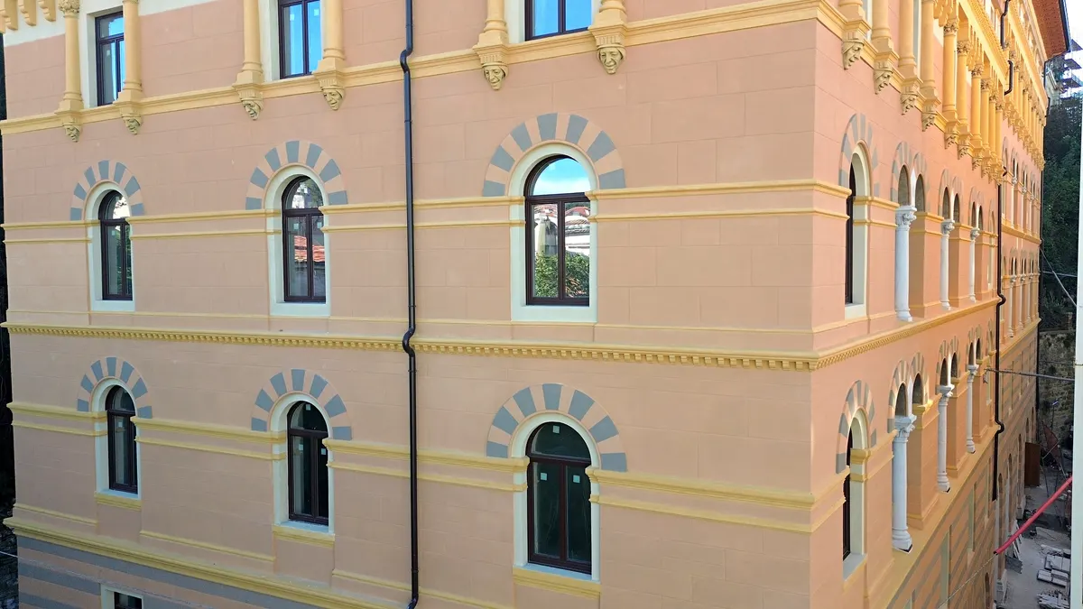 Palača Haggi — Stan. 3 · 101 m² · 1. nadstropje · Sveti Vid (San Vito), Trst