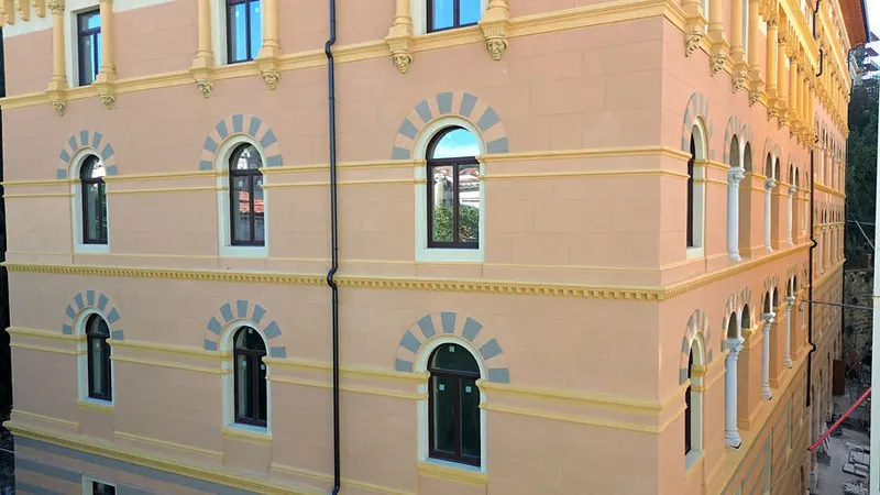 Palača Haggi — Stan. 3 · 101 m² · 1. nadstropje · Sveti Vid (San Vito), Trst