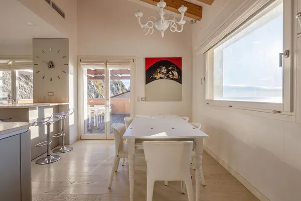 Attico con terrazza e vista mare a Portopiccolo