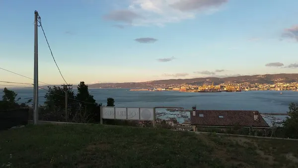 Villa su un livello con giardino — Fontanella, Muggia