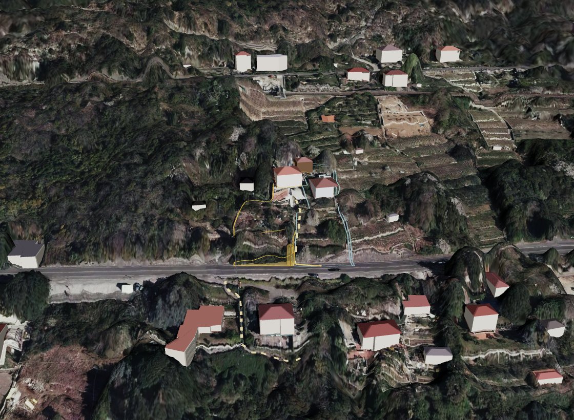 Due ville e uno chalet sul golfo · Strada Costiera — Due ville e uno chalet: scegliete voi cosa comprare