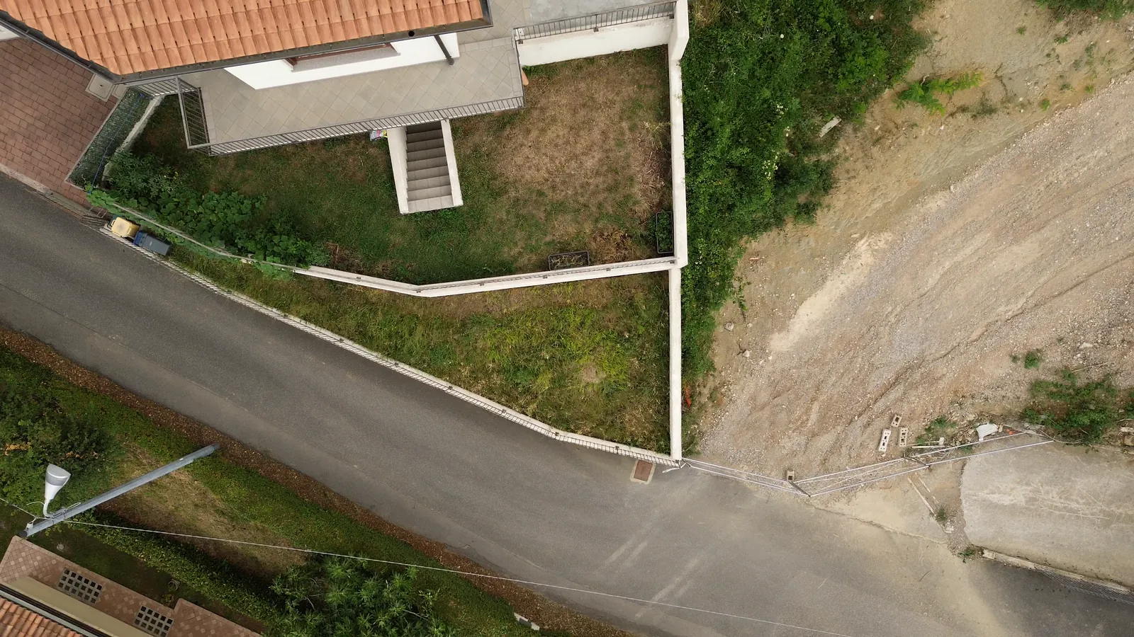 Z drona, 19 m nad točko vzleta